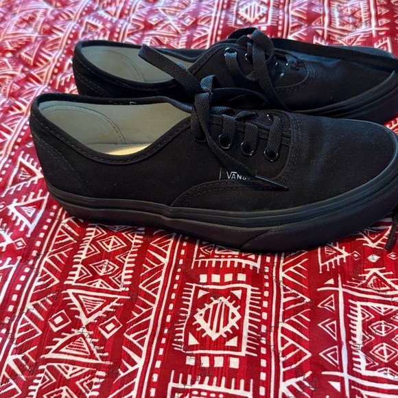 Van’s Size 5, Black on Black, Canvas Shoes. New, Never Worn. - Picture 3 of 7